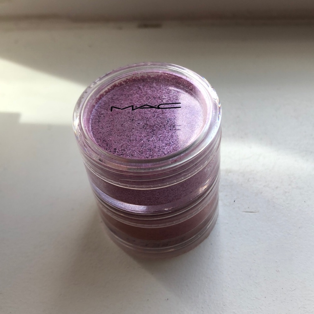 MAC HOLIDAY-LIMITED EDITION- stackable pigments